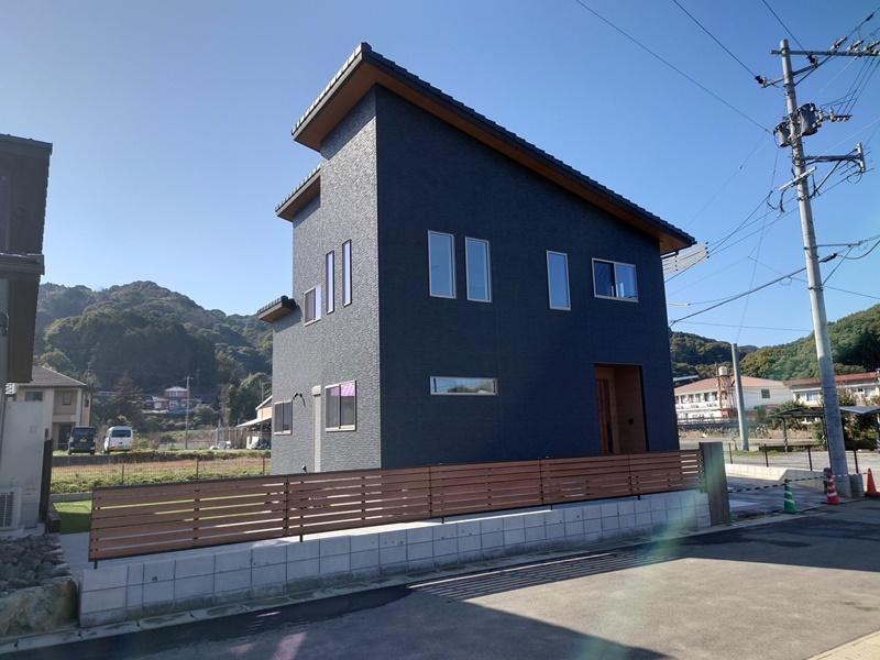 新築完成外観 25